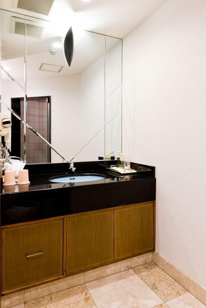 Hotel Shirobara Inn Asakusa โตเกียว ภายนอก รูปภาพ