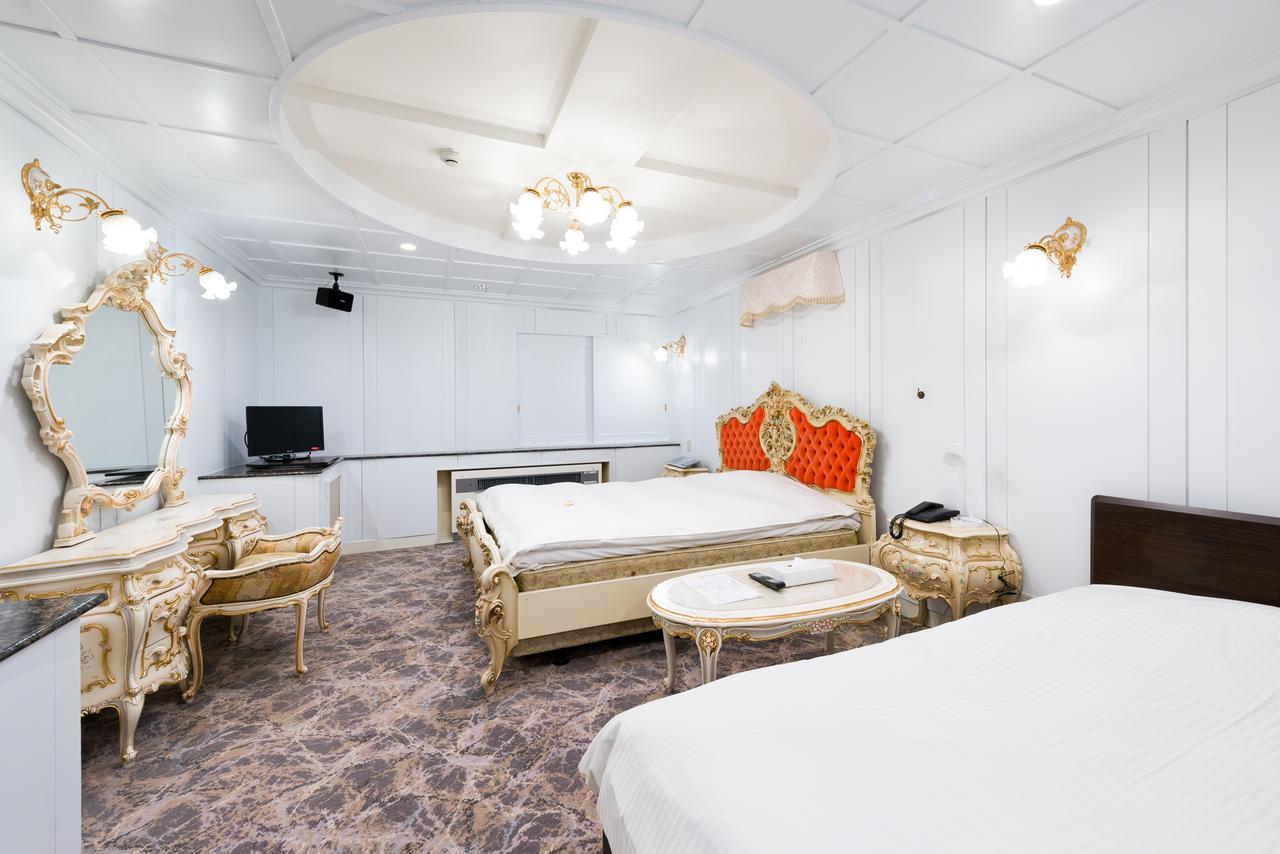 Hotel Shirobara Inn Asakusa โตเกียว ภายนอก รูปภาพ