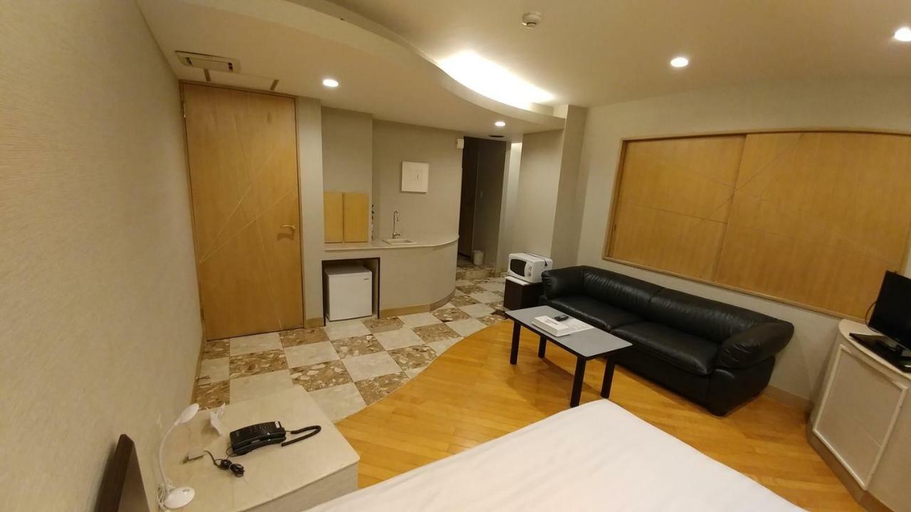 Hotel Shirobara Inn Asakusa โตเกียว ภายนอก รูปภาพ